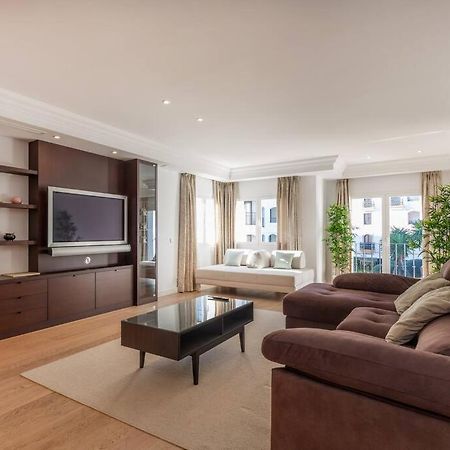 Bright Elegant 3Bdr Apartment In Puerto Banus Marbella Exteriör bild