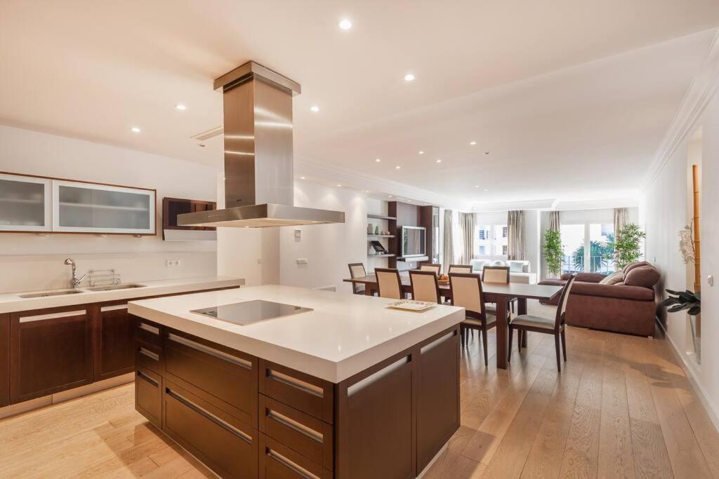 Bright Elegant 3Bdr Apartment In Puerto Banus Marbella Exteriör bild
